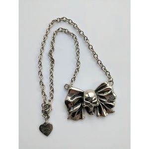 Rock Rebel Skull Bow Necklace